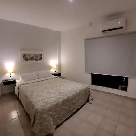 Departamento Confortable Centrico Con Cochera Para 4 Personas Corrientes Exterior photo