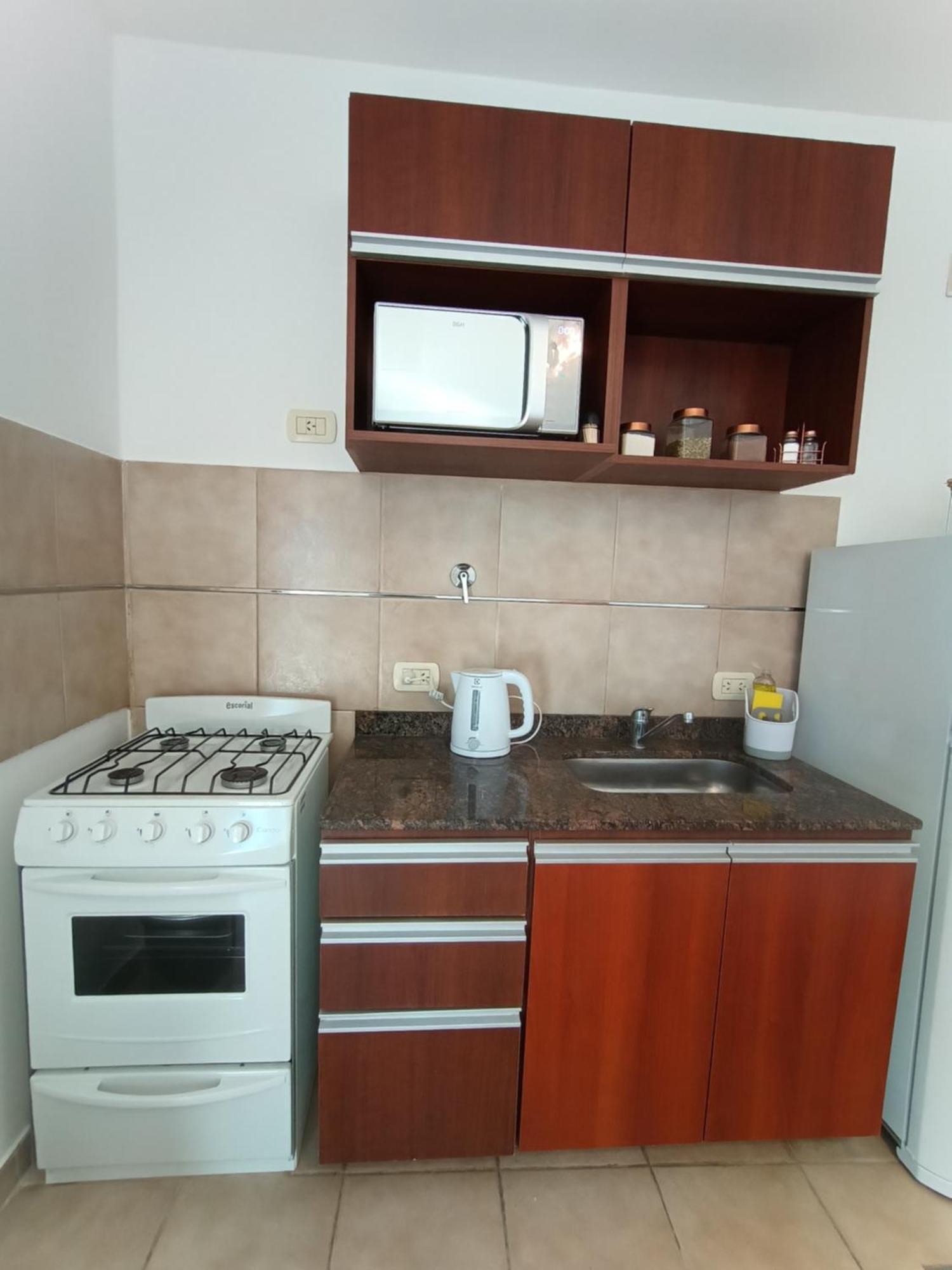Departamento Confortable Centrico Con Cochera 4 Personas * Corrientes